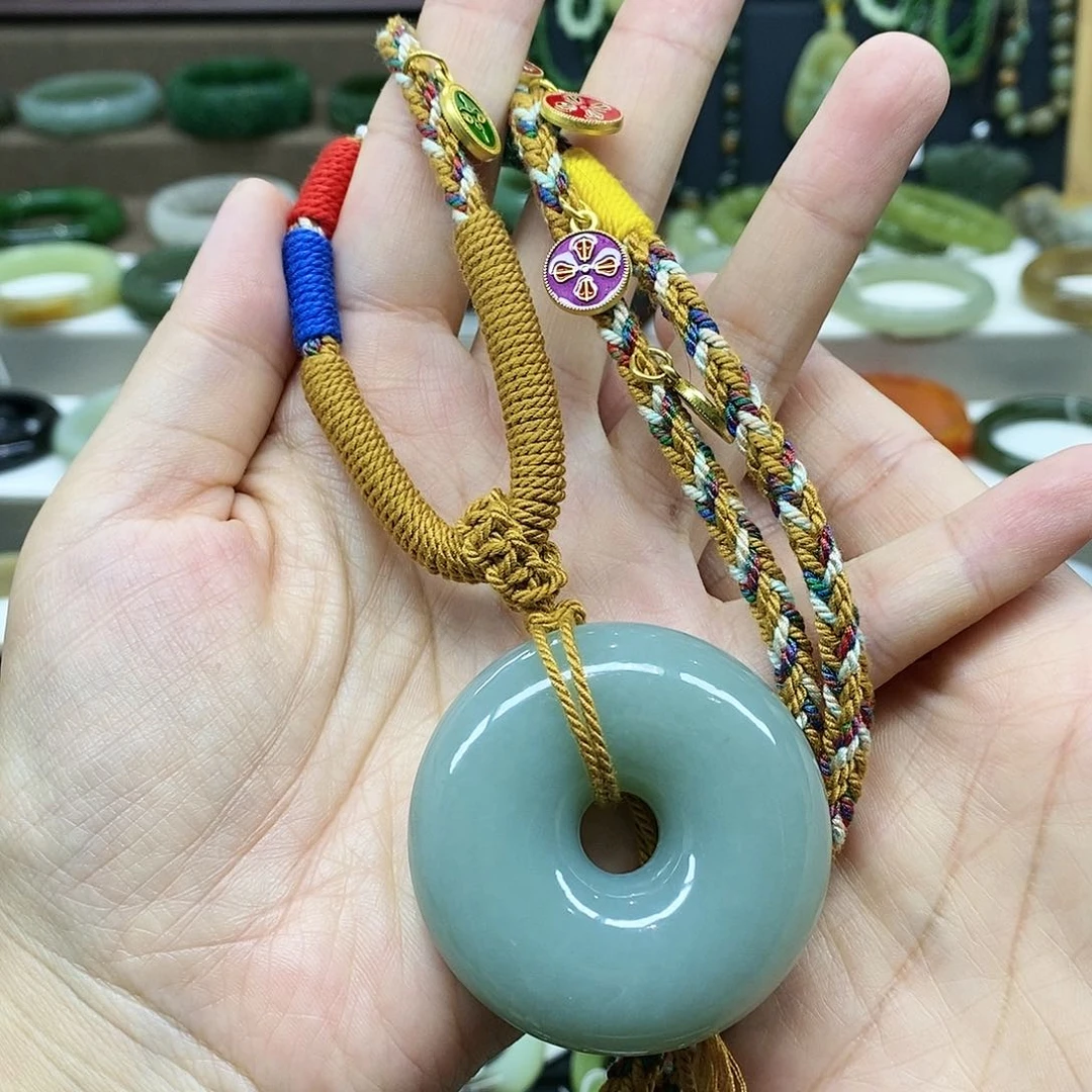 【闪购商品】颈饰未镶嵌和田玉
