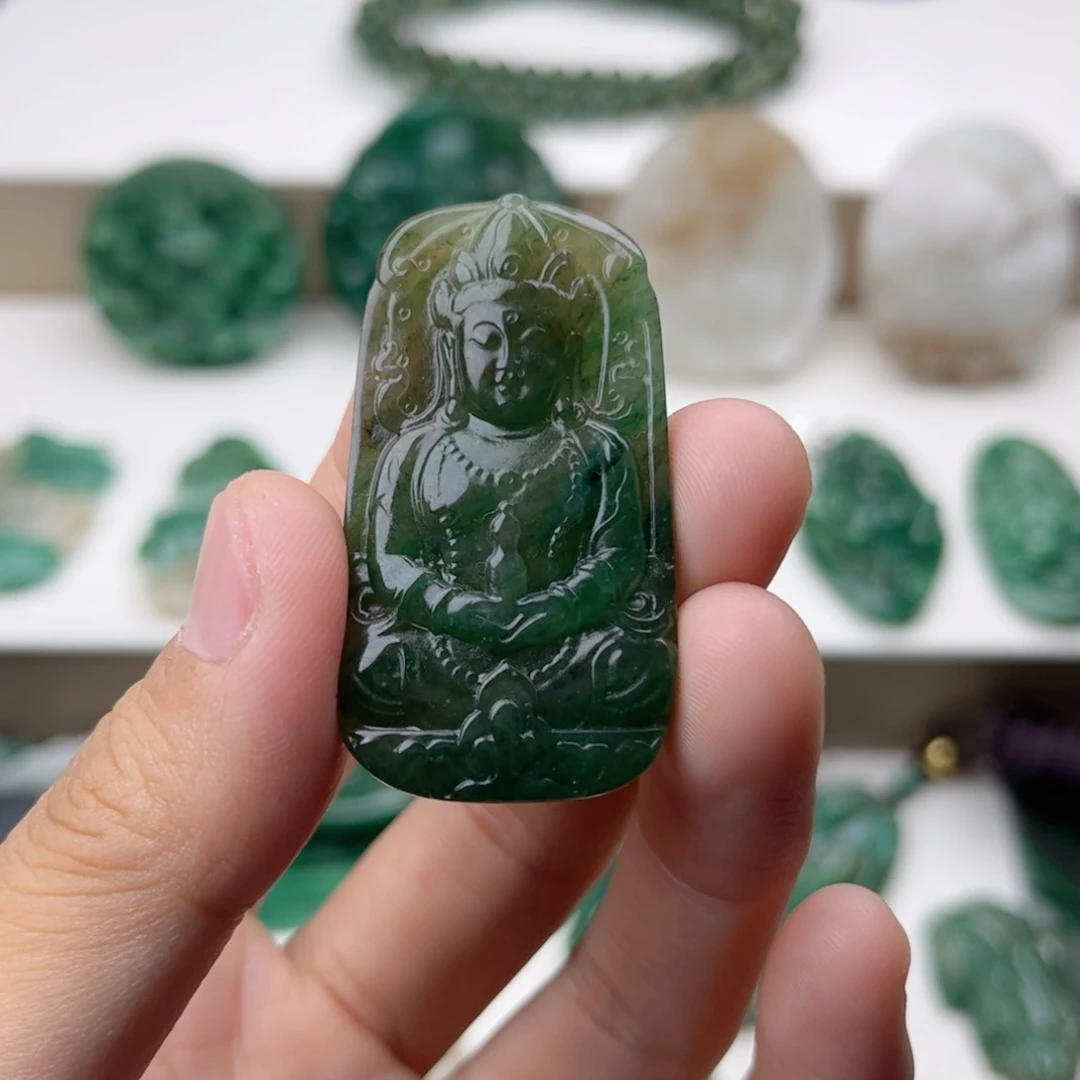 独山玉未镶嵌挂件