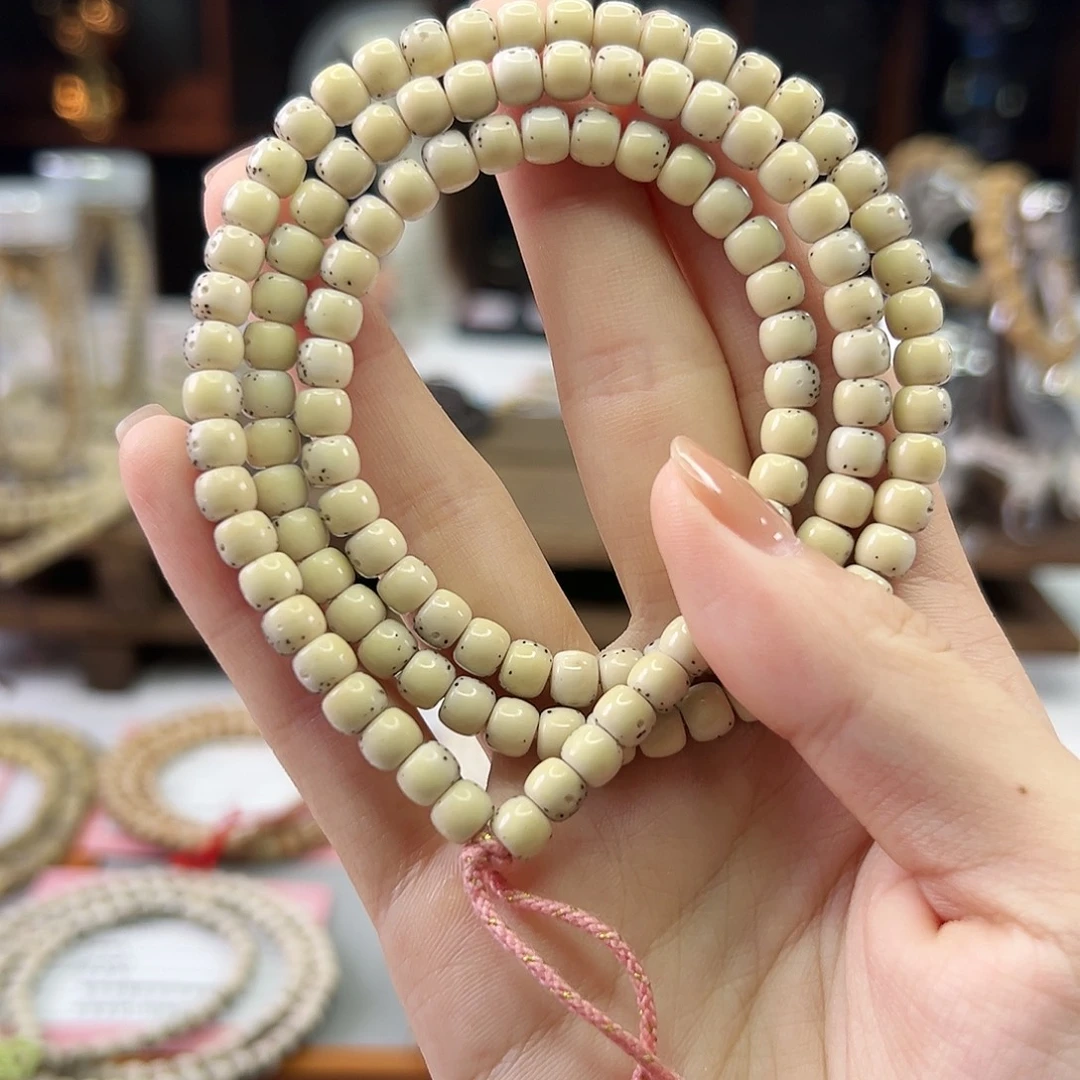 吊坠星月菩提Ll.6x5超大留白 小细星