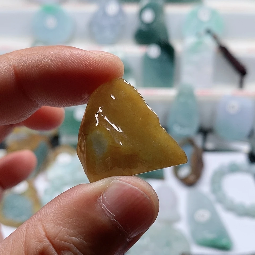 翡翠未镶嵌颈饰乐凡珠宝翡翠挂件