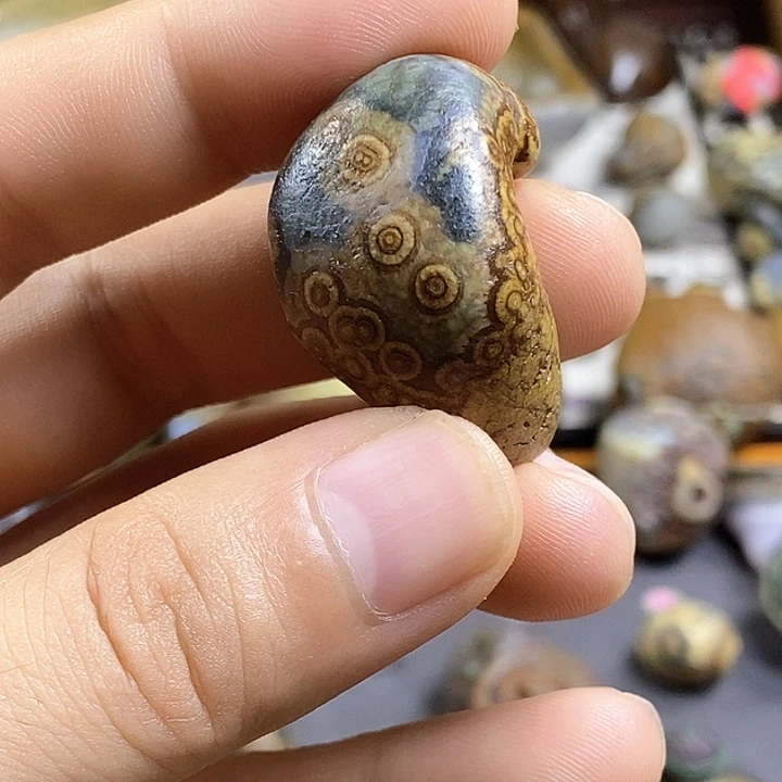 石头戈壁籽料小品石原石