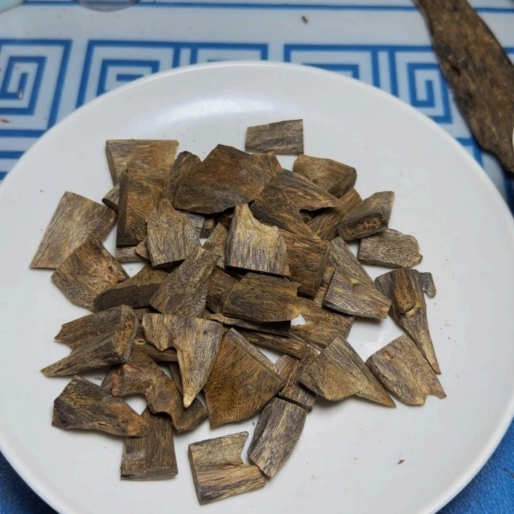 木d****3手工艺雕塑根雕木方板材100克