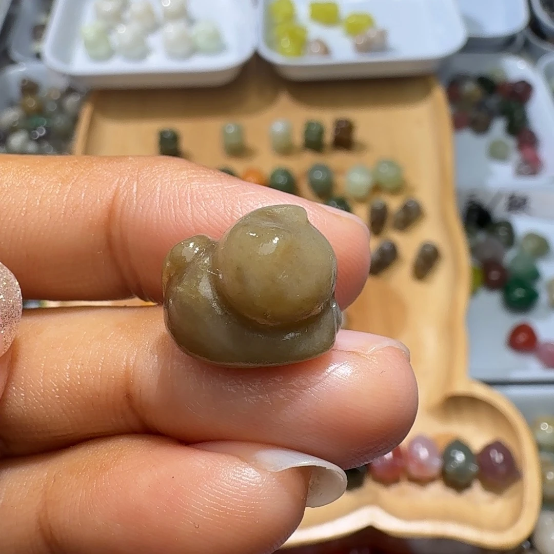 和田玉未镶嵌珠宝奇石