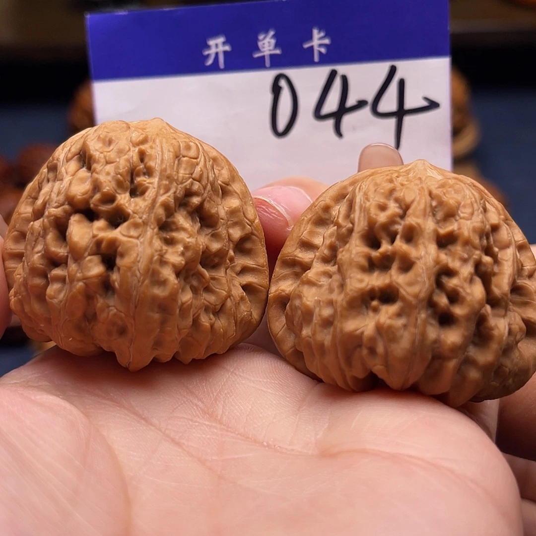 吊坠文玩核桃文玩核桃平谷凹底42全品n