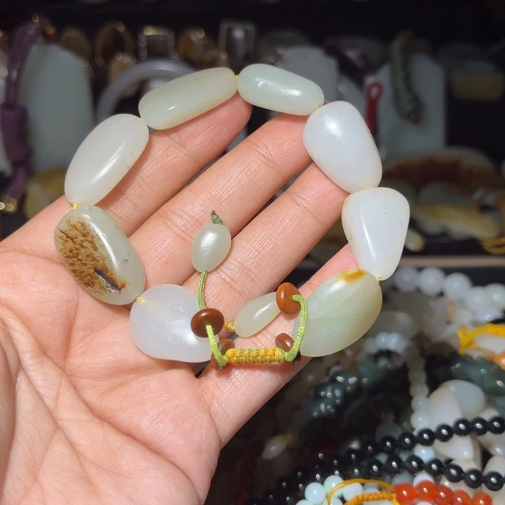 和田玉未镶嵌手链