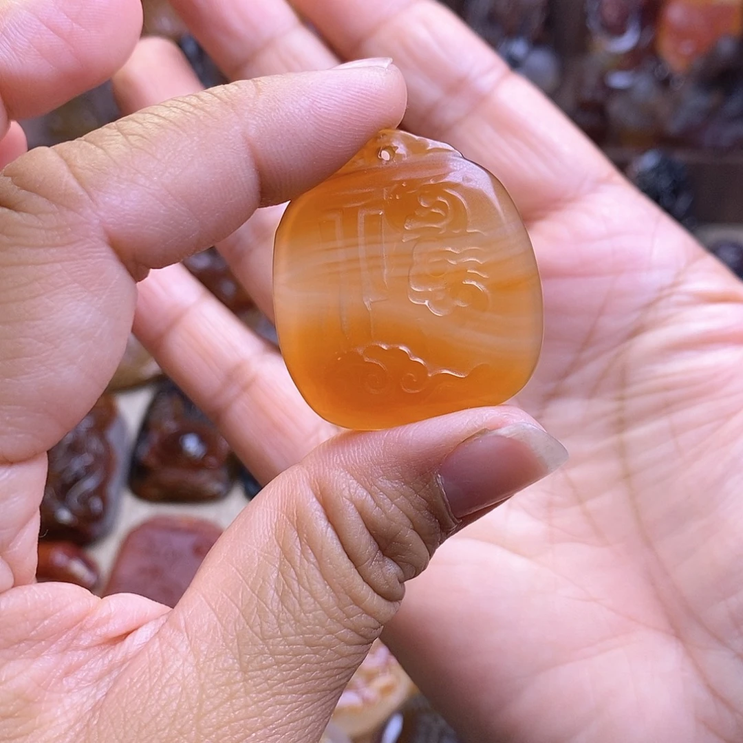 玛瑙/玉髓未镶嵌颈饰