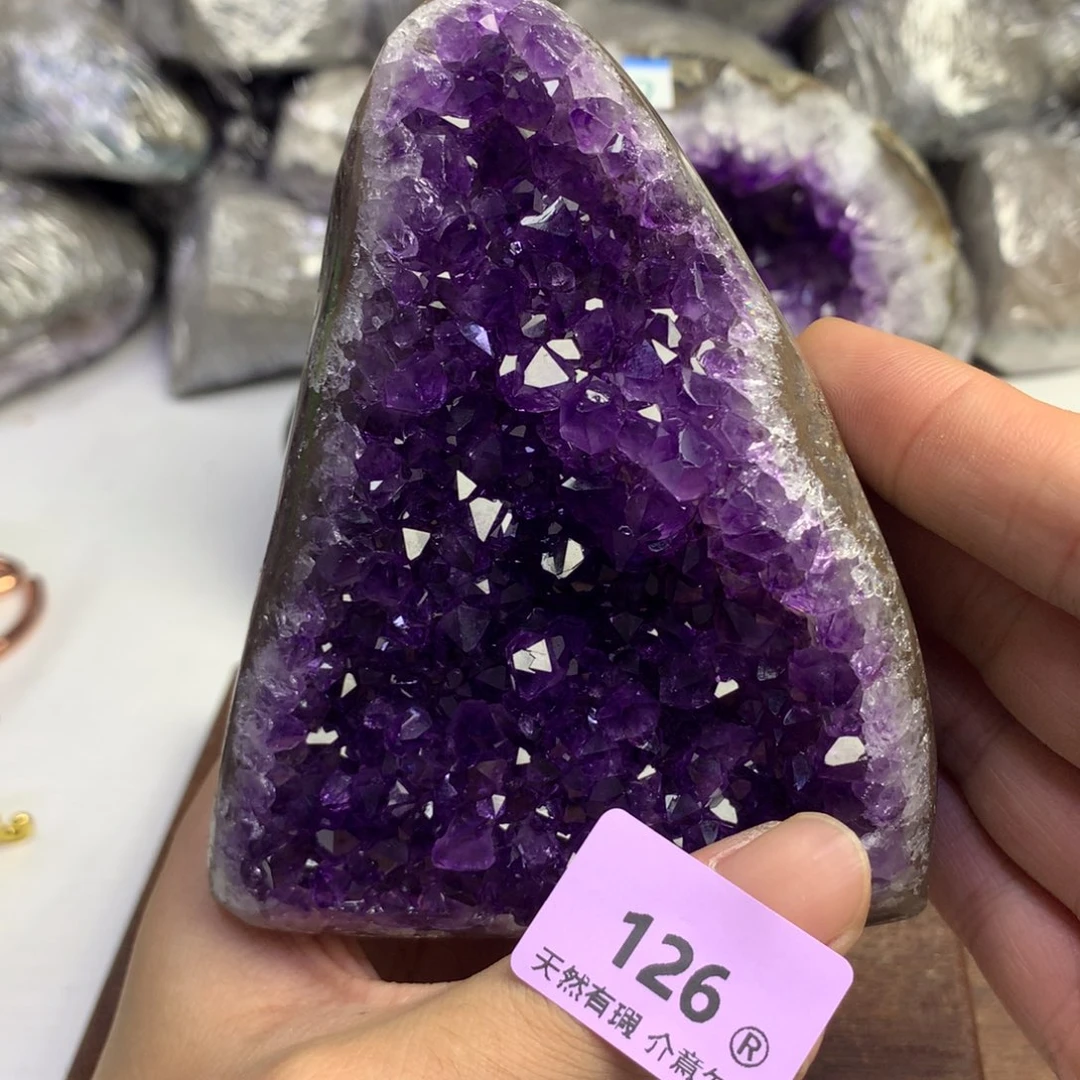 未镶嵌水晶大型摆件（非配饰）