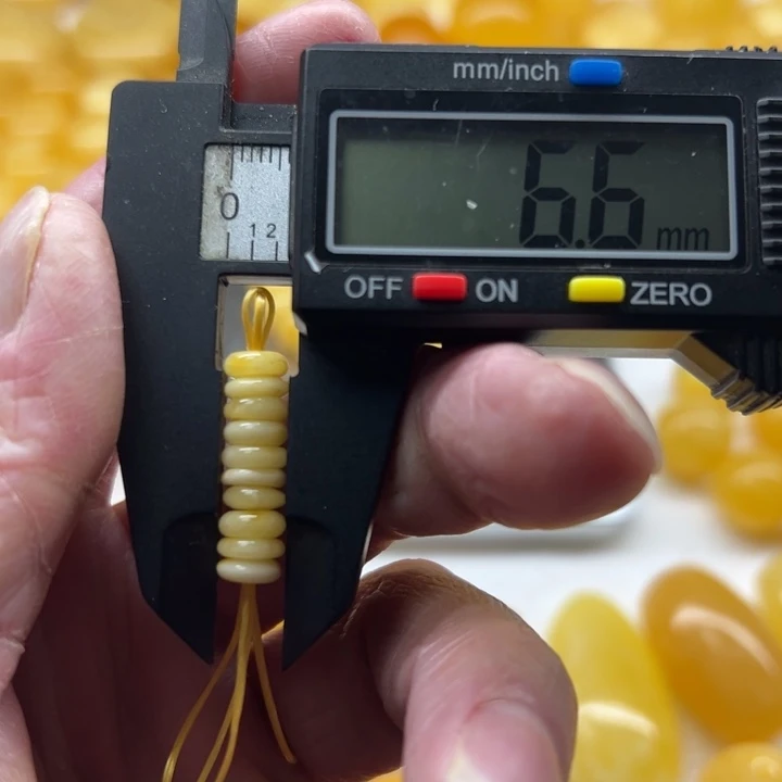 琥珀（矿物珀）未镶嵌裸石