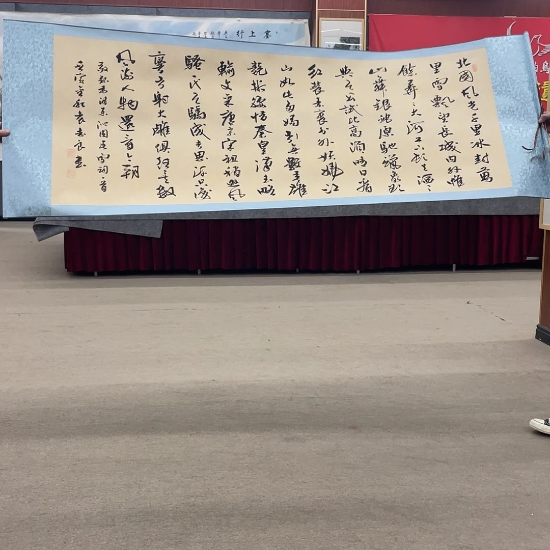 书法可口可乐的人在那里上班没有一分钟