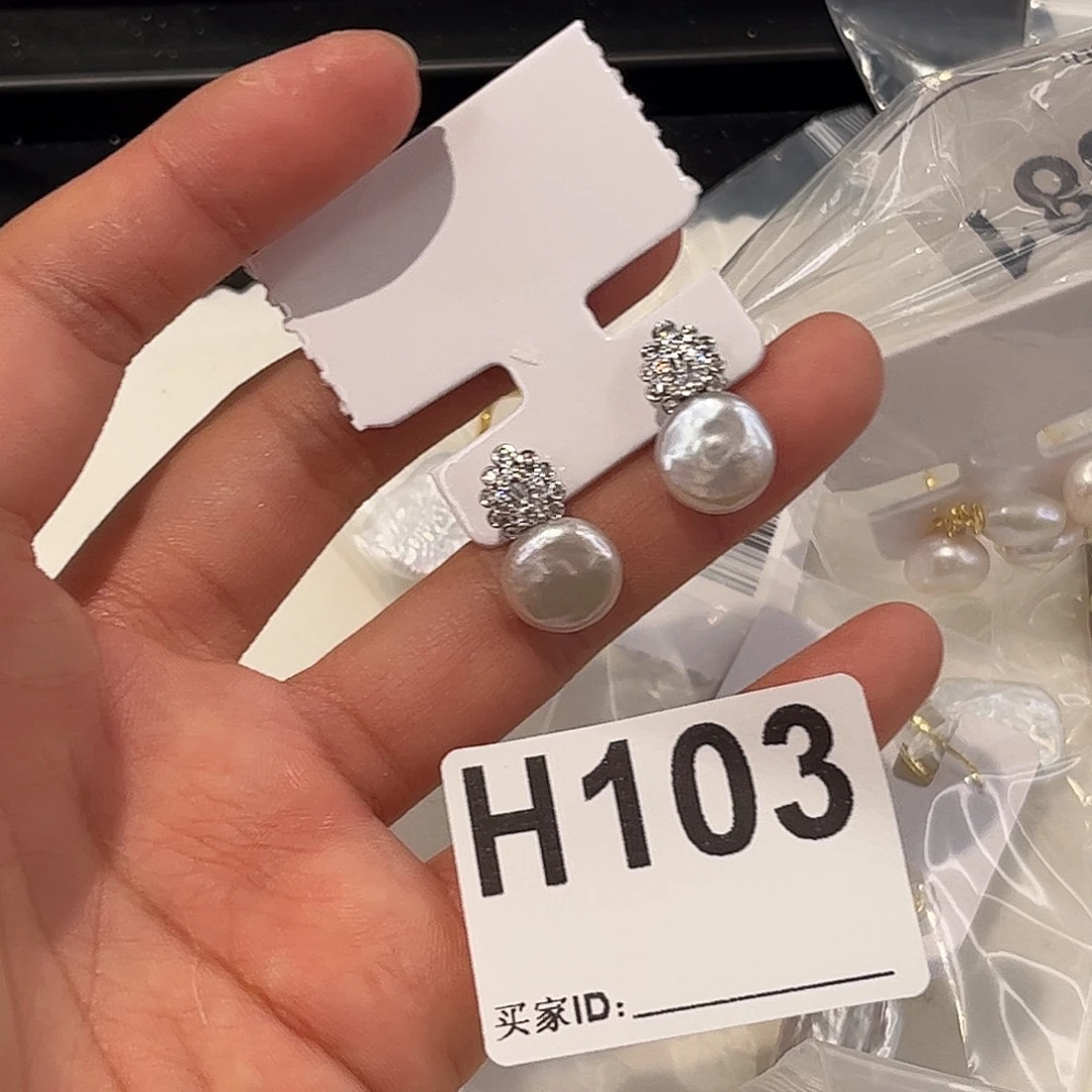 合金耳饰淡水珍珠