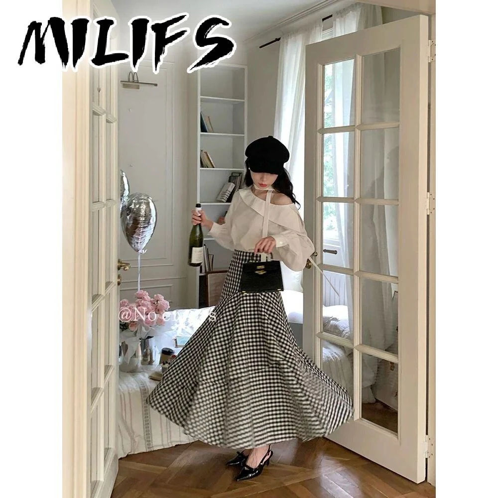 显花边斜肩女半身裙穿搭衬衫两上衣休闲风2025a不规则新款字套装