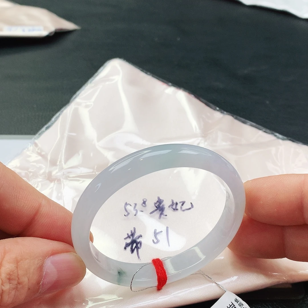 未镶嵌手镯翡翠天然翡翠手镯