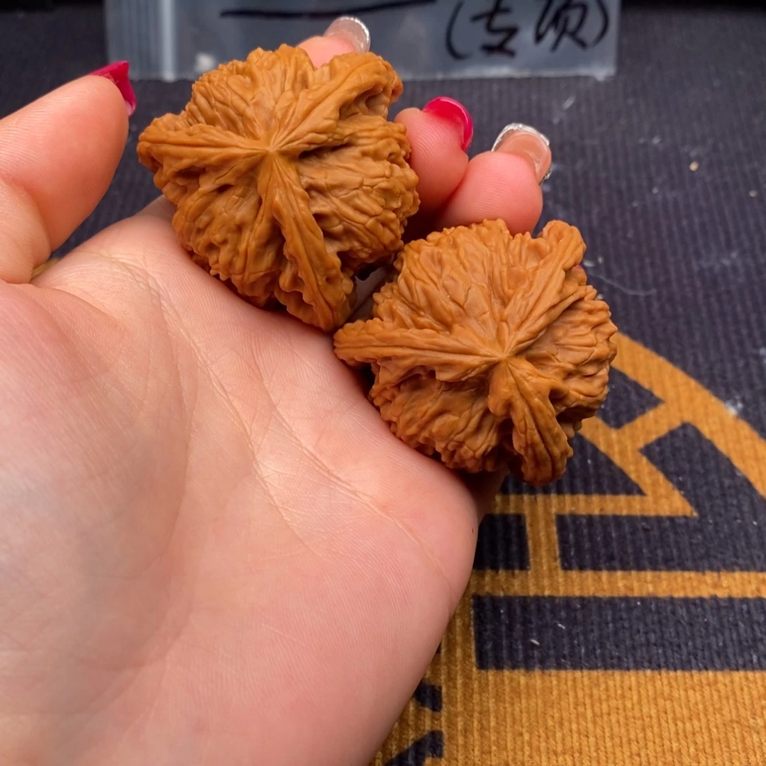 万***x文玩核桃把件白狮子