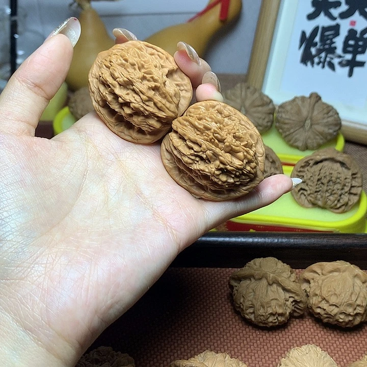吊坠文玩核桃麦穗虎头