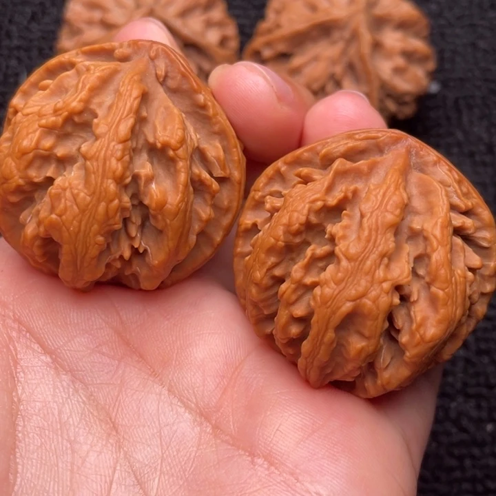 吊坠文玩核桃精品文玩核桃新果小手捻7