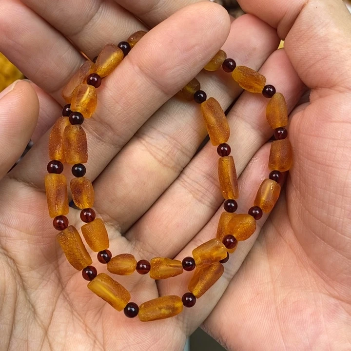 琥珀未镶嵌珠宝奇石多样性发其一