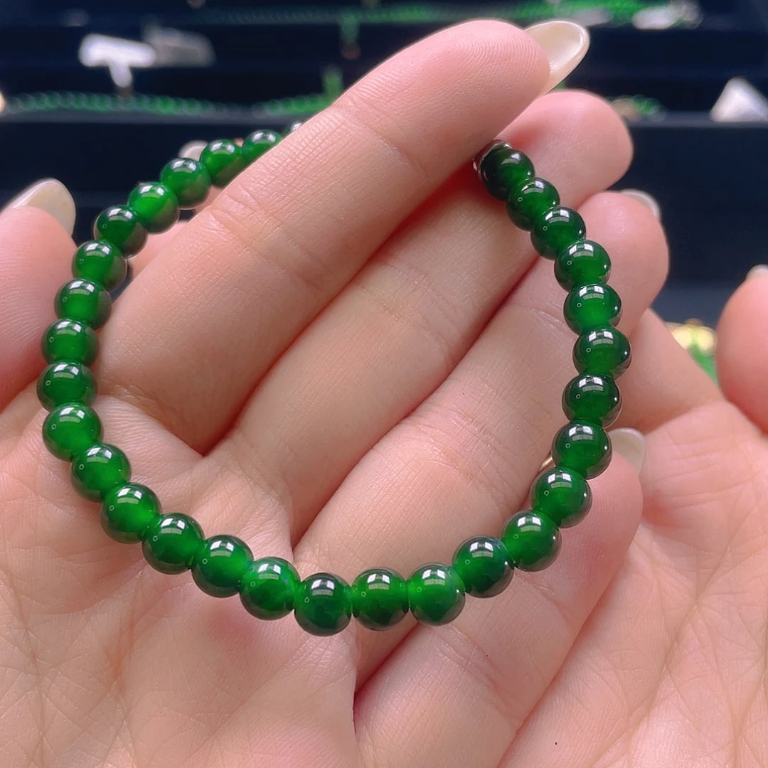 翡翠未镶嵌颈饰卡6mm