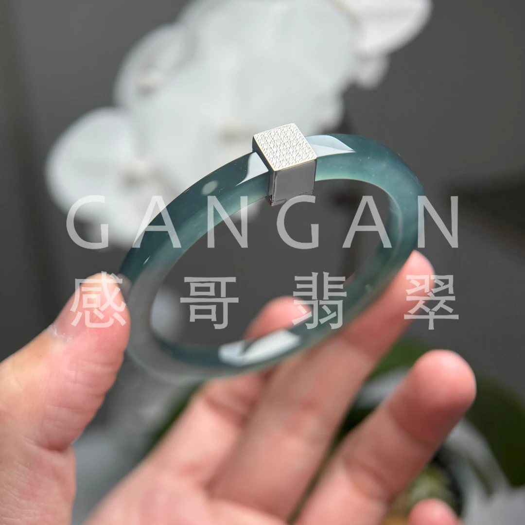 天然A货翡翠手镯危地马拉手镯方镯男士手镯925银镶嵌55.72圈口