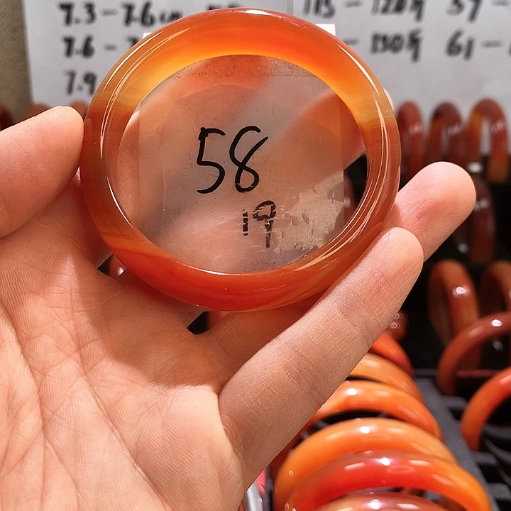 玛瑙/玉髓手镯未镶嵌