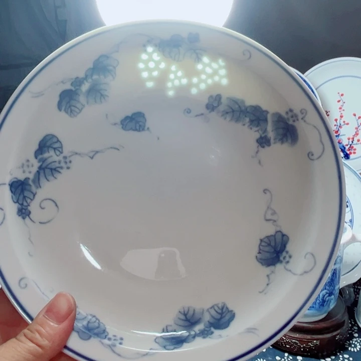 青花玲珑8寸窝盘葡萄