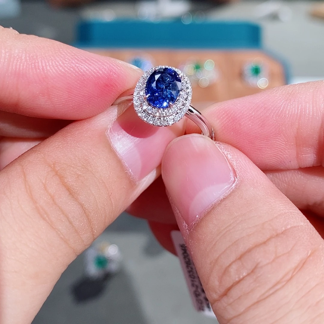 戒指蓝宝石18K金镶嵌1.49ct