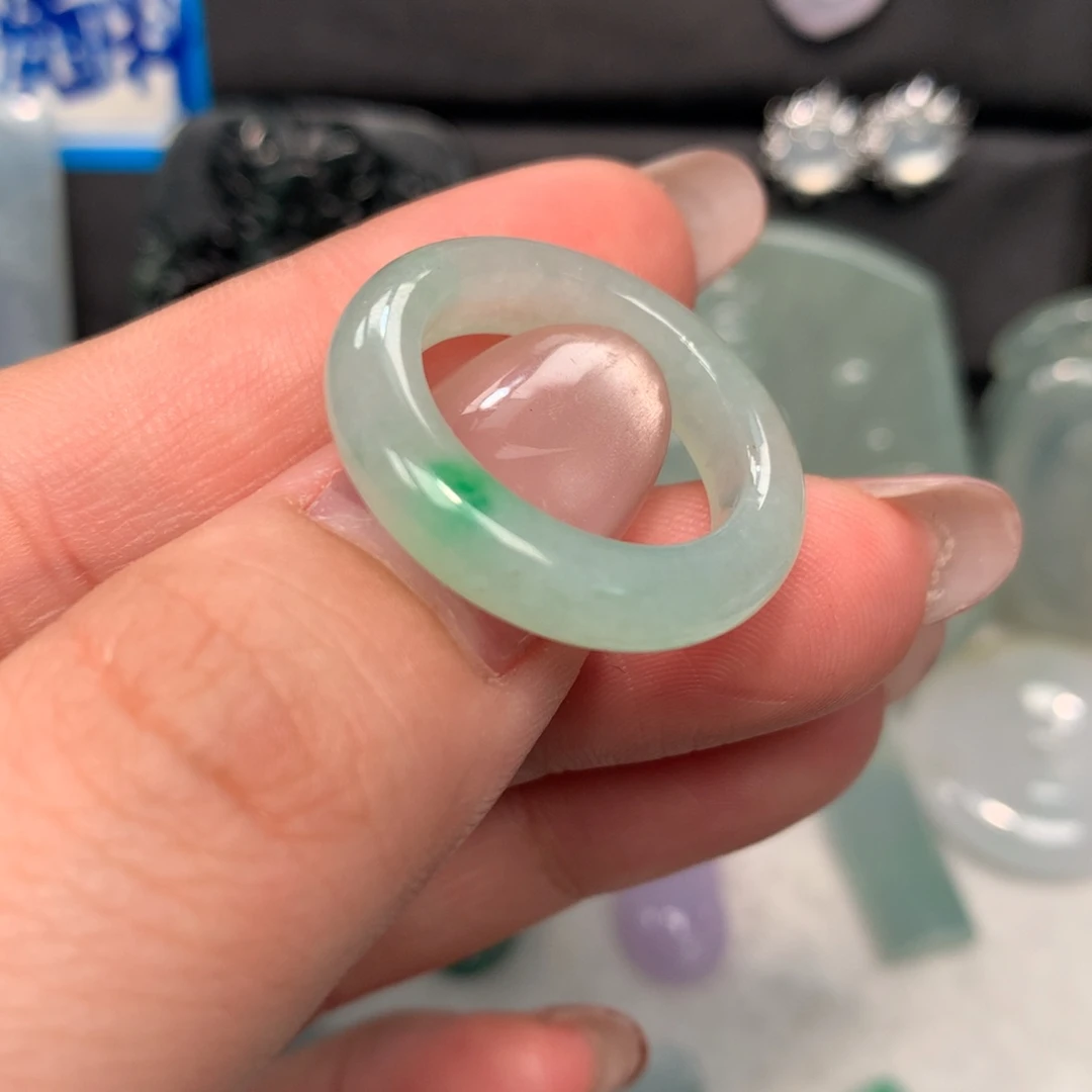 翡翠未镶嵌戒圈缅料