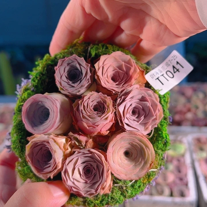 TT041。 玫瑰混。 花篮。