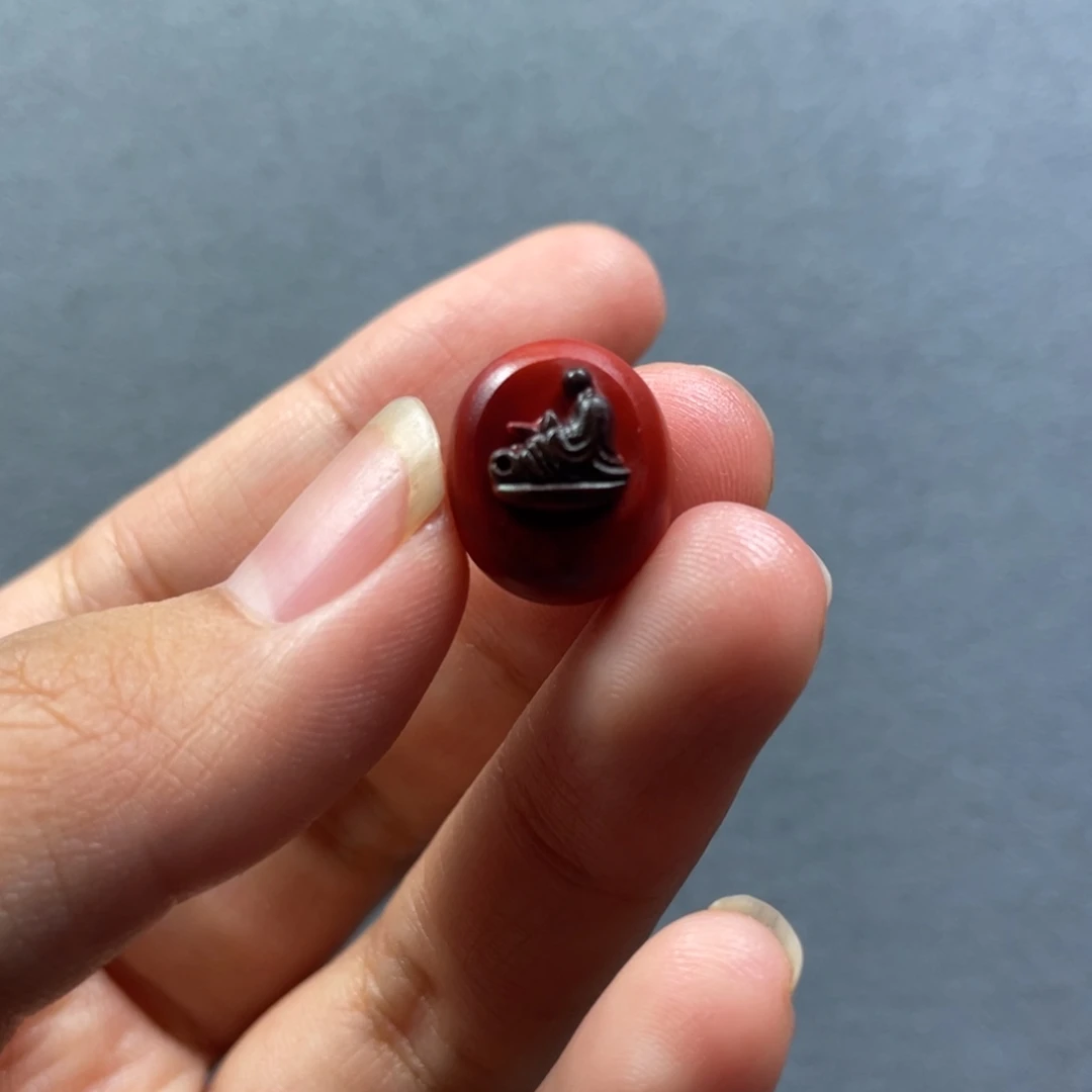 未镶嵌配饰南红玛瑙无相