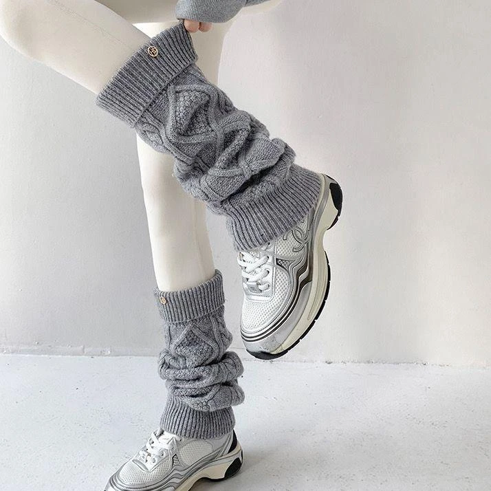 高级烟灰色秋冬麻花纹格雷系袜子女纯色针织保暖腿套袜套搭雪地靴