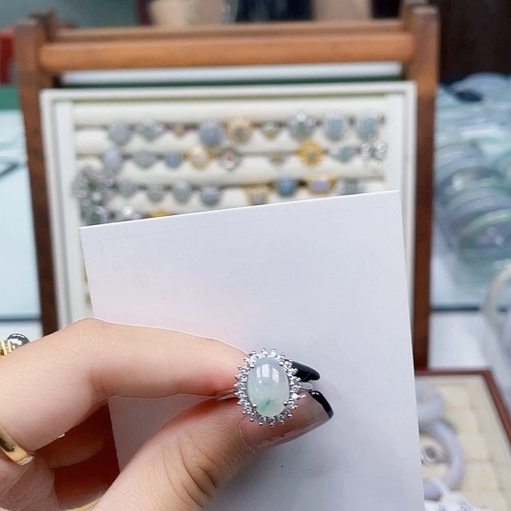 翡翠未镶嵌颈饰天然翡翠