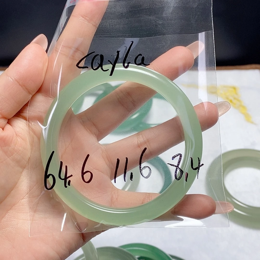 未镶嵌手镯石英岩玉c****?