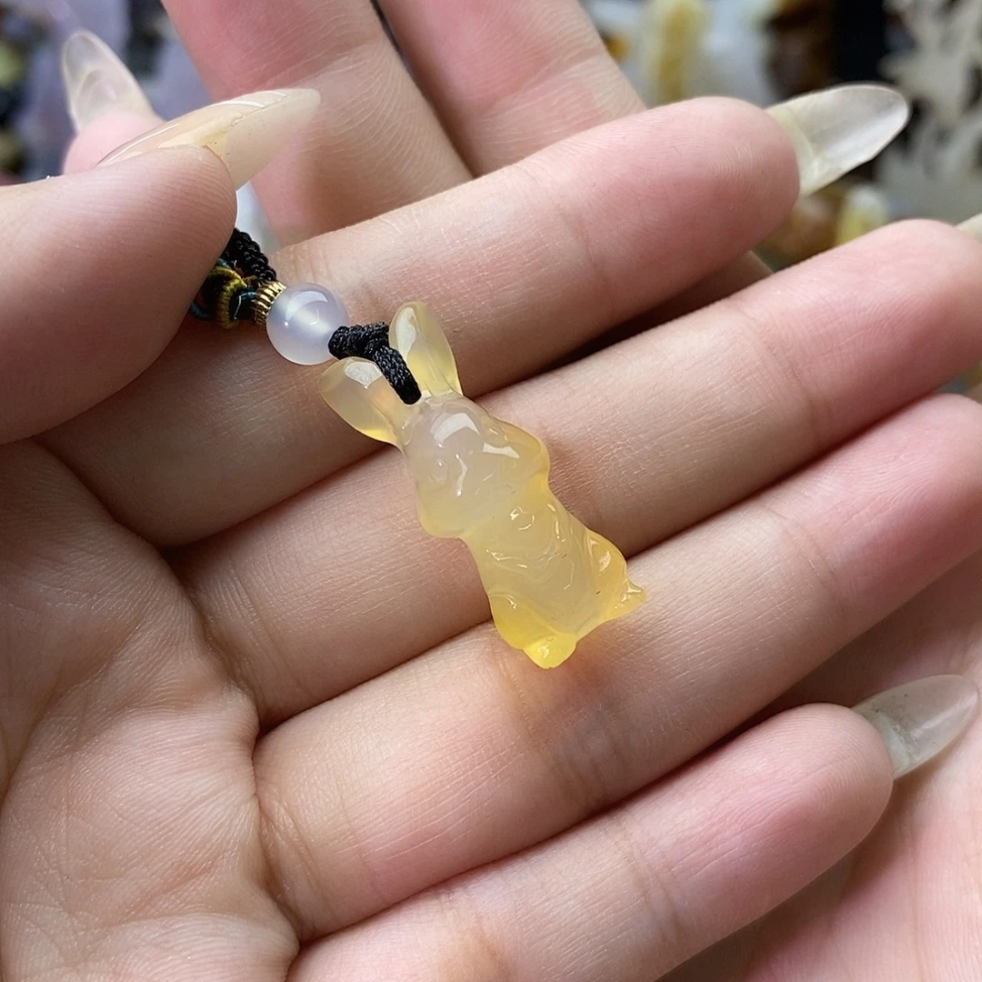 牛***豪玛瑙/玉髓未镶嵌颈饰