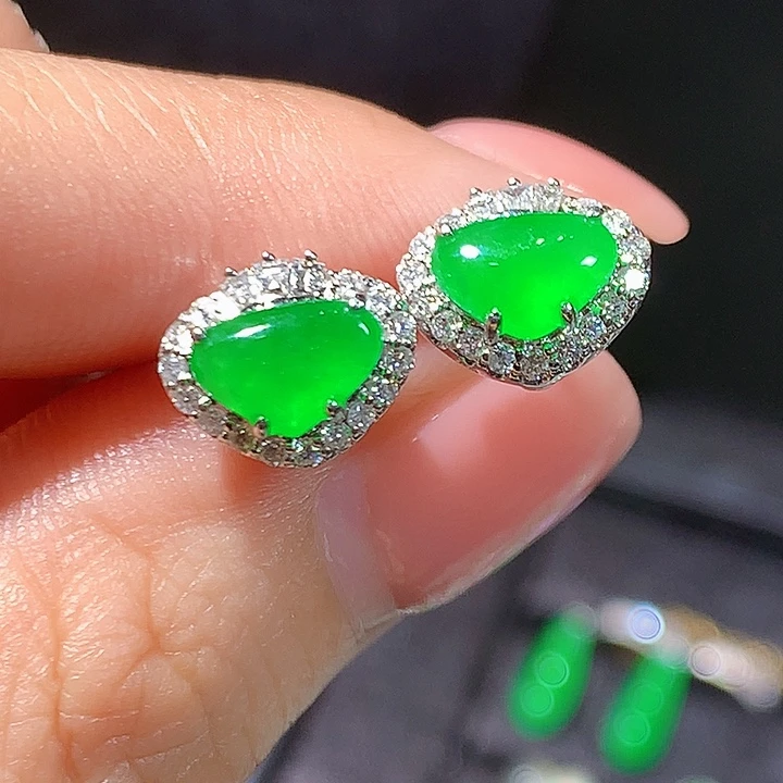 翡翠18K金镶嵌耳饰