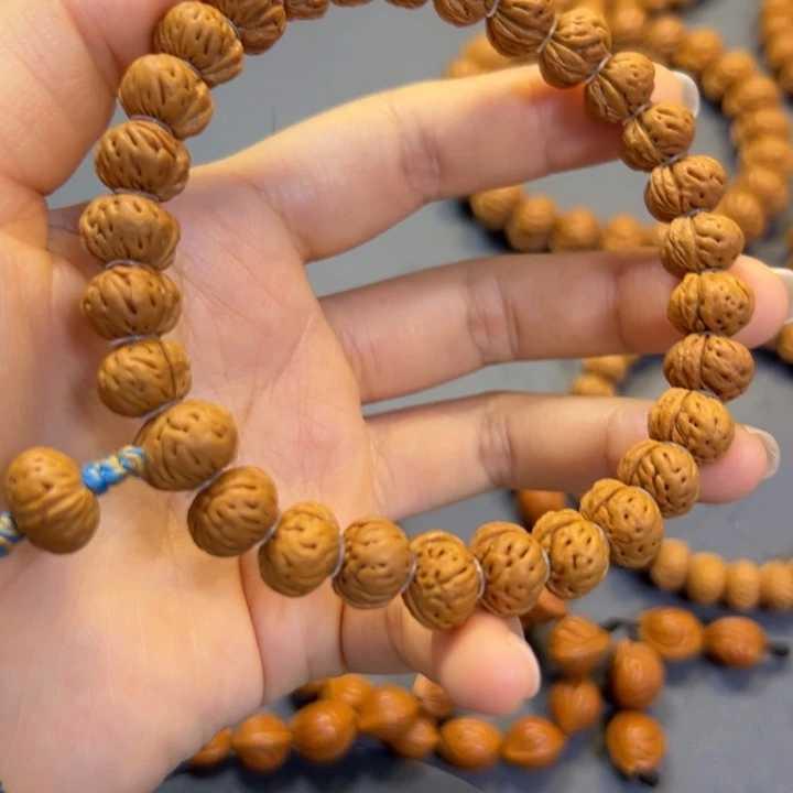 蔚***岸吊坠桃核12121212