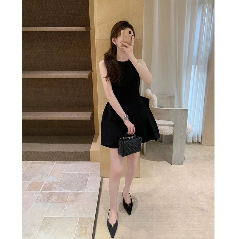 高级感黑色不规则公主裙蓬蓬裙千金少女风小黑裙时尚连衣裙短裙女