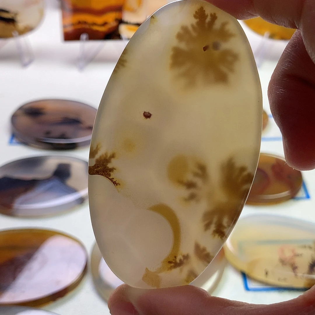 玛瑙/玉髓未镶嵌珠宝半成品