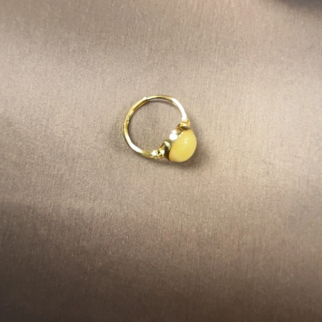 王***生琥珀银S925镀金镶嵌戒指白色蜜蜡开口戒指