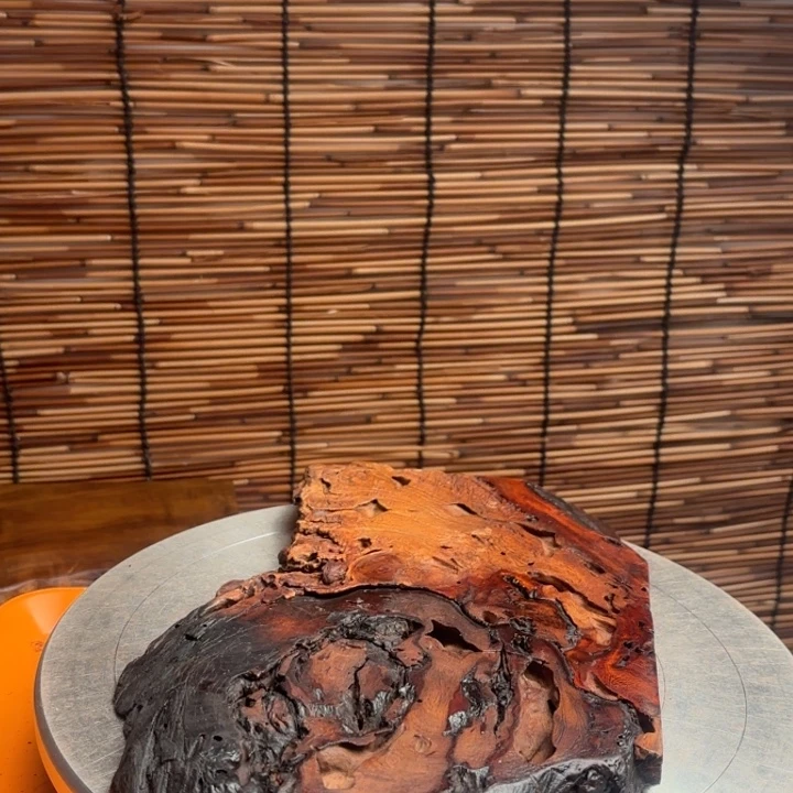 中***心大叶紫檀（黑酸枝木类）