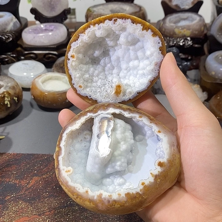 未镶嵌摆件水晶聚宝盆