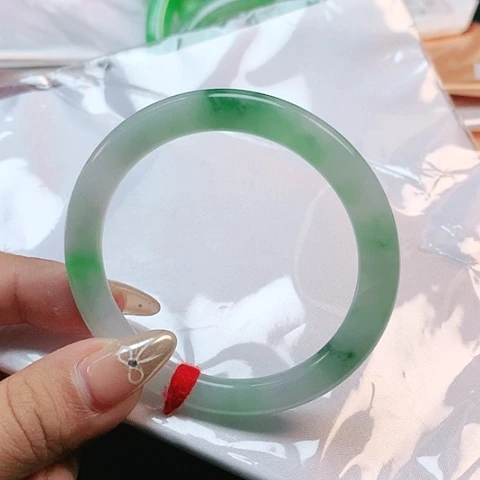 未镶嵌手镯翡翠夏**?2009