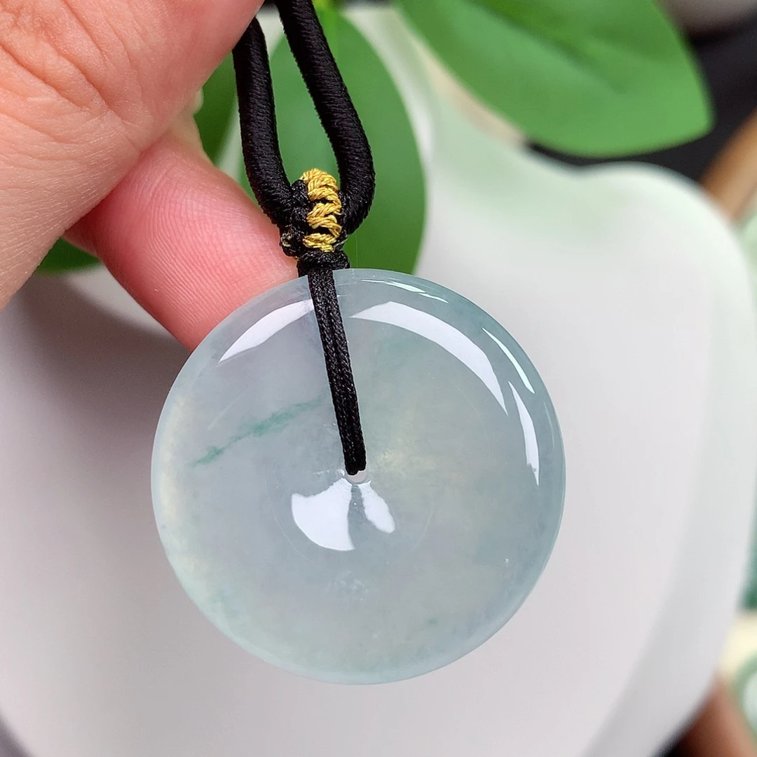 颈饰未镶嵌翡翠平安扣 30.6x5.6mm