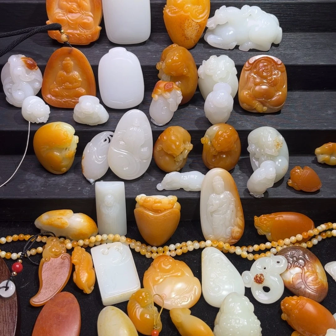 和田玉颈饰未镶嵌