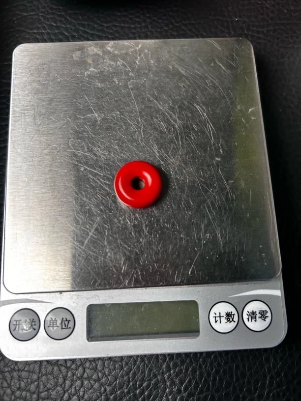 天然辰砂天然原矿朱砂吊坠