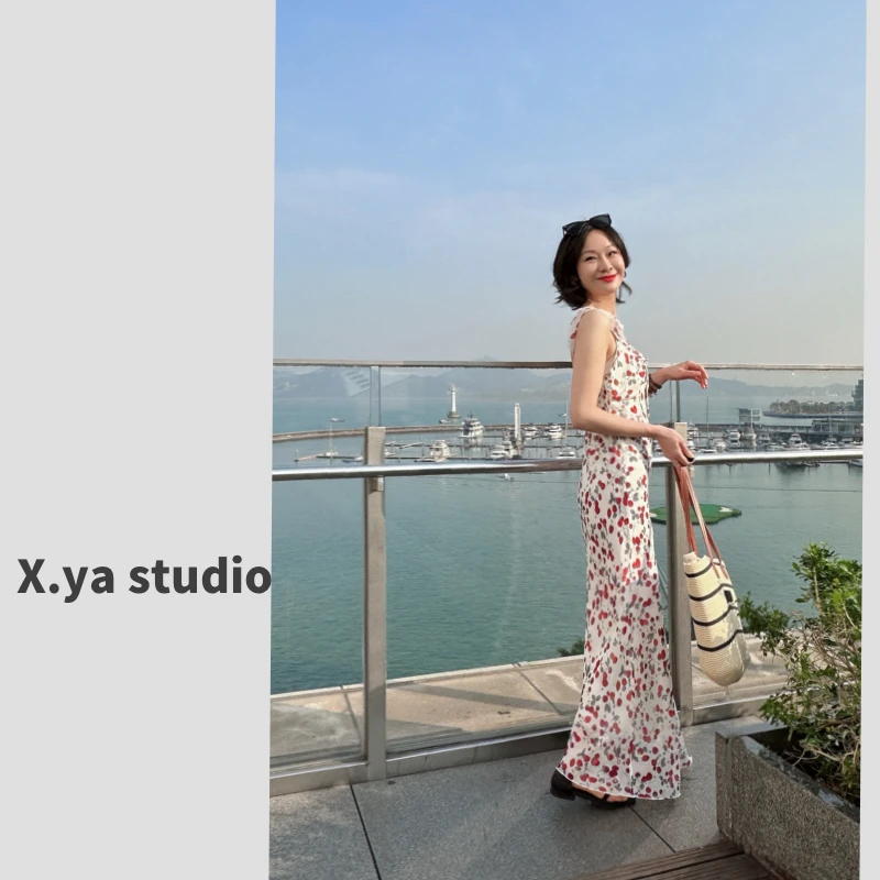 南油小雅 吊带裙红樱桃露背夏季宽松长裙吊带法式半开领气质无袖