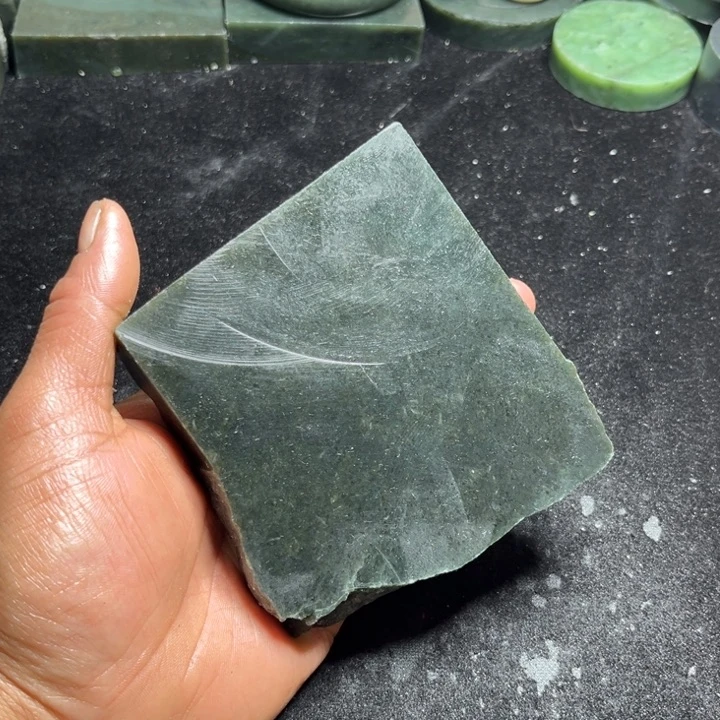 和田玉（糖玉）未镶嵌珠宝奇石