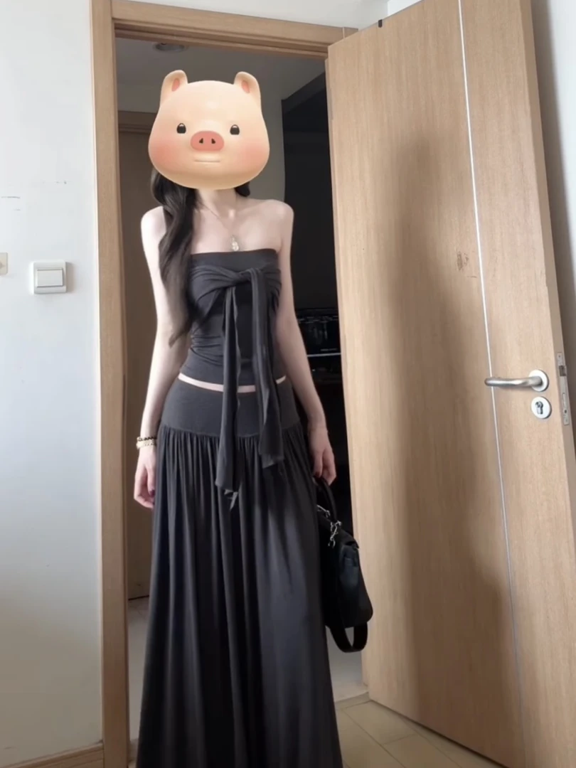 纯欲风针织斜肩半裙套装女2025夏季多种穿搭韩系设计感休闲两件套