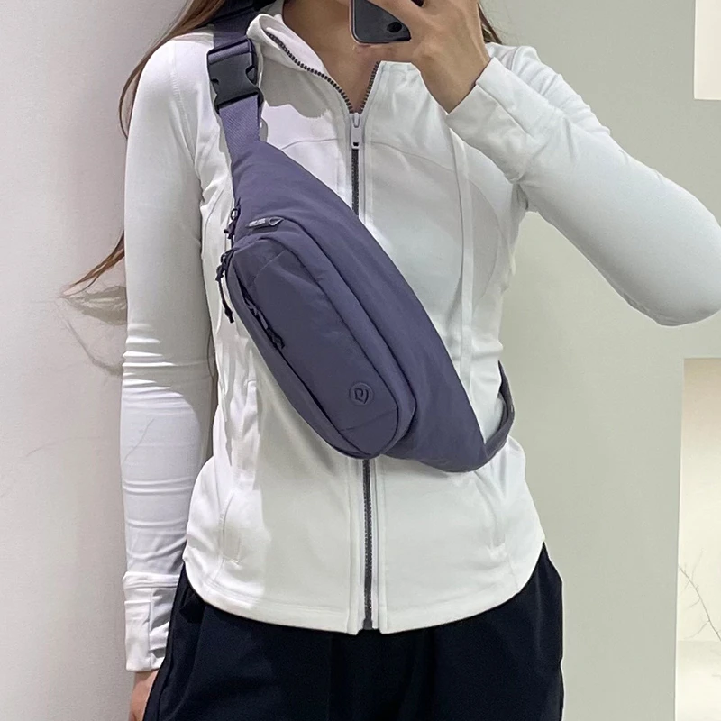 斜挎包女款休闲胸包2025新款时尚潮牌小挎包男轻便运动腰包单肩包