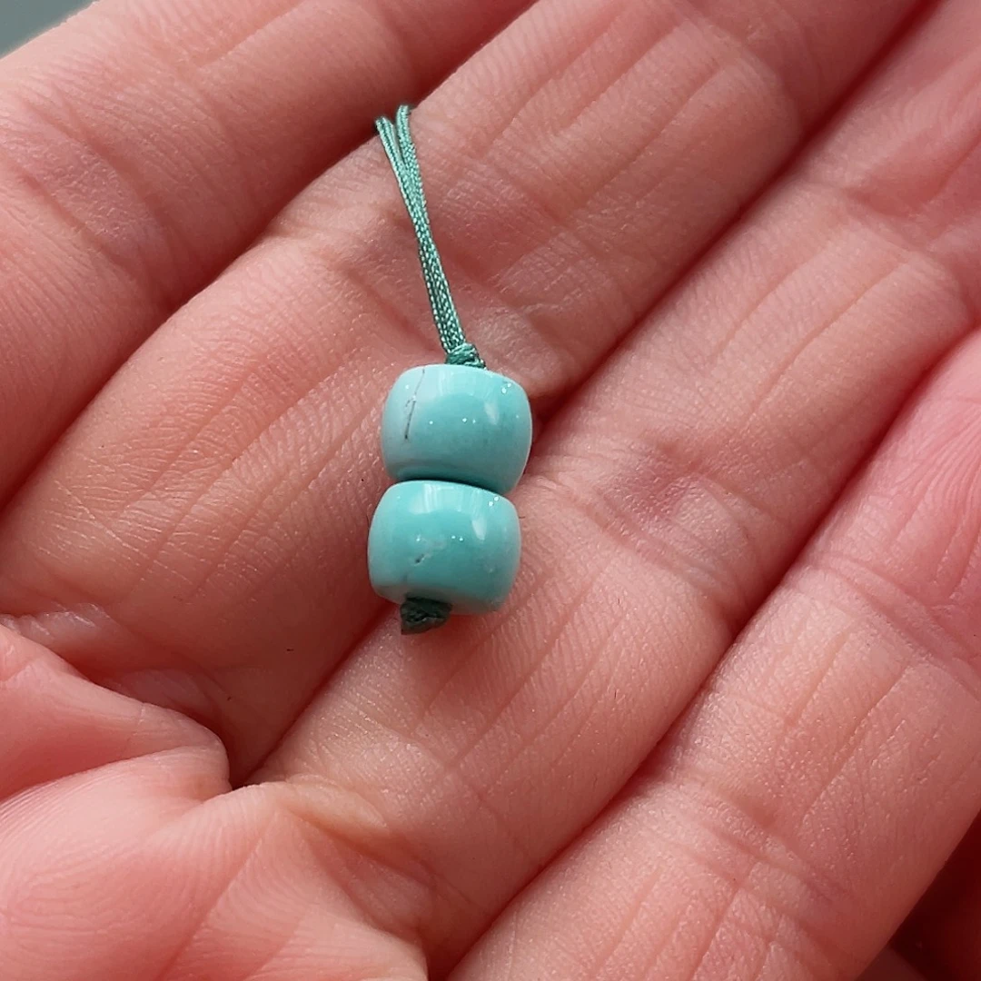 绿松石颈饰未镶嵌