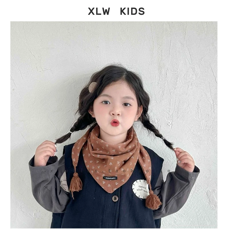 婴幼儿秋季新款围巾男女宝宝碎花流苏三角巾儿童保暖防风围巾围脖