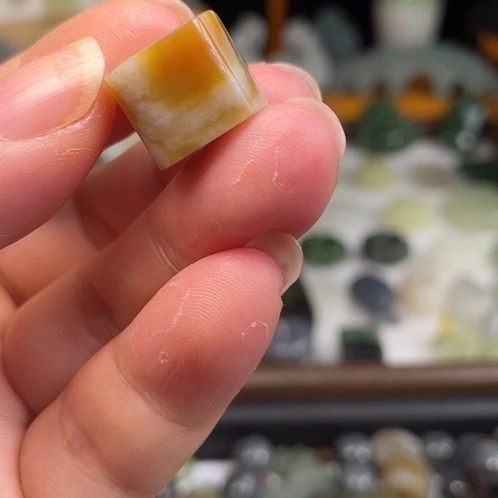 和田玉未镶嵌珠宝半成品